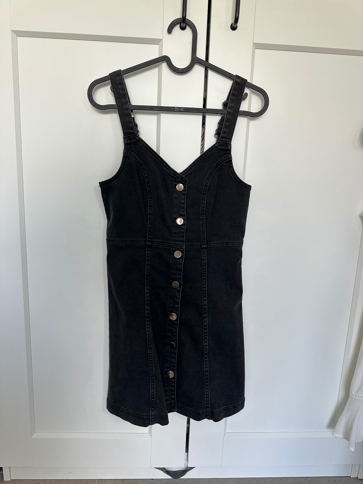 שמלת ג׳ינס Urban Outfitters יד שנייה בנמיז - Nemyz