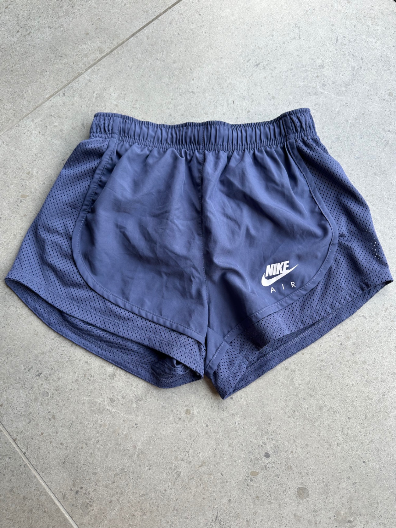 מכנס ספורט נייק סגול Nike - נייקי יד שנייה בנמיז - Nemyz