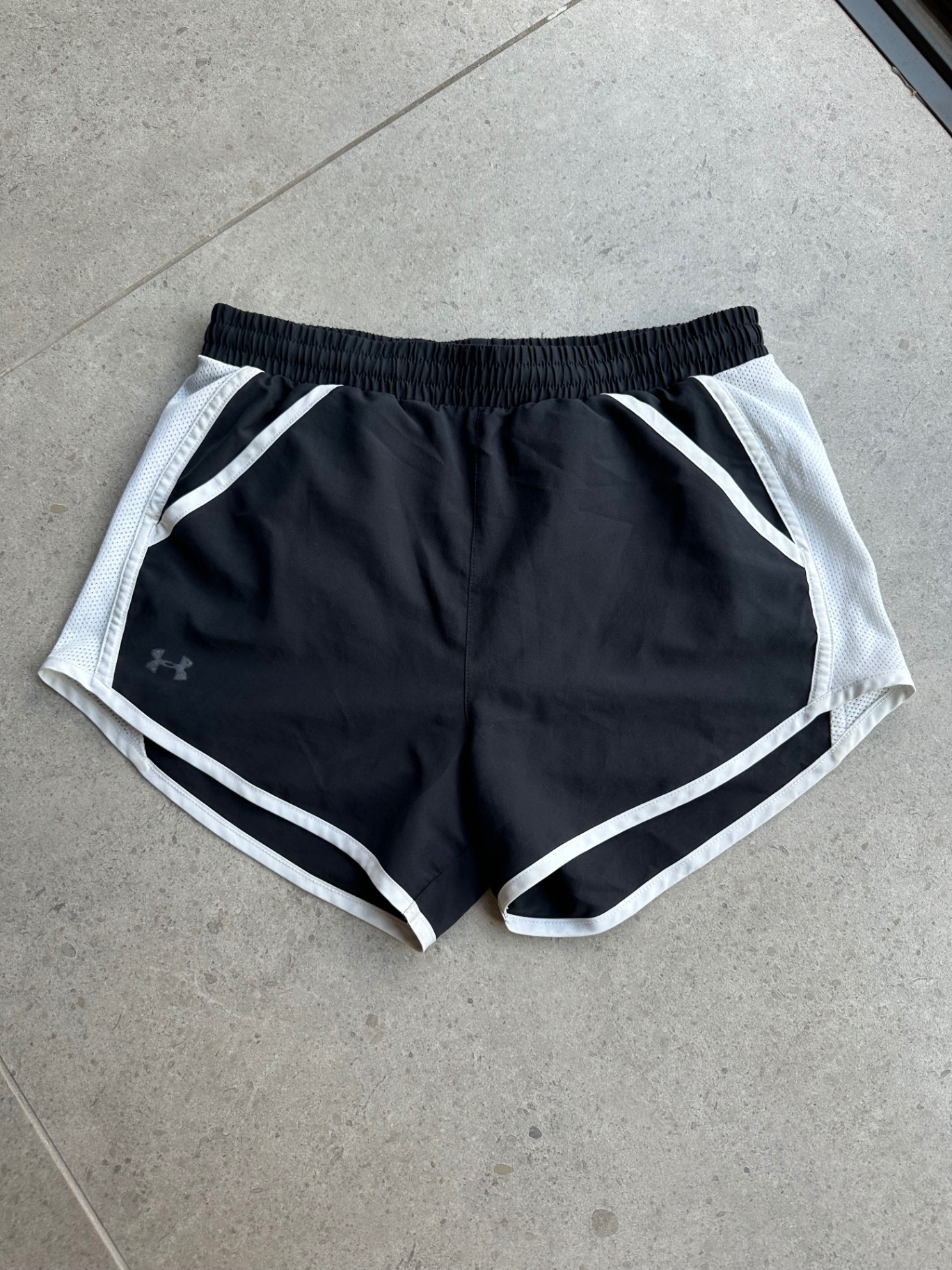מכנס ספורט קצר אנדר ארמור – Under Armour יד שנייה בנמיז - Nemyz