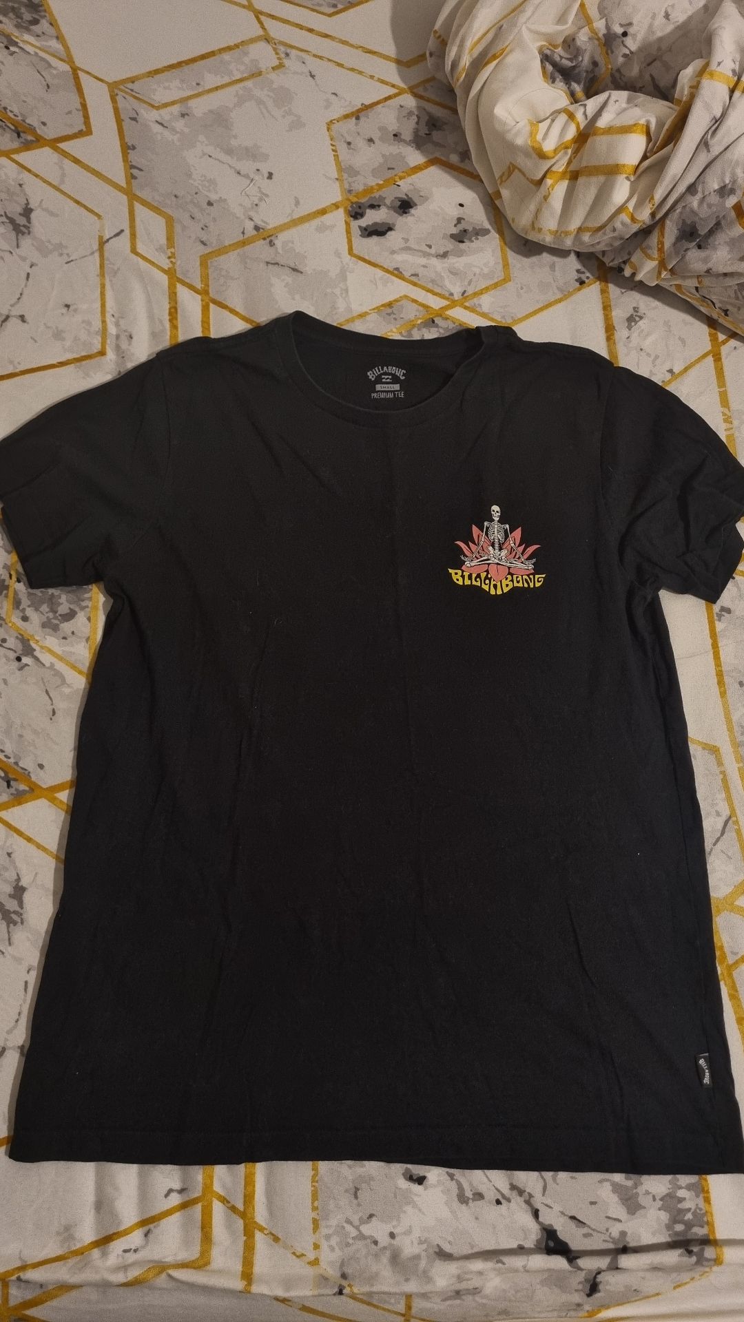 חולצה קצרה בילבונג Billabong – בילבונג יד שנייה בנמיז - Nemyz