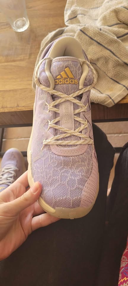 נעלי כדורסל חדשות Adidas – אדידס יד שנייה בנמיז - Nemyz