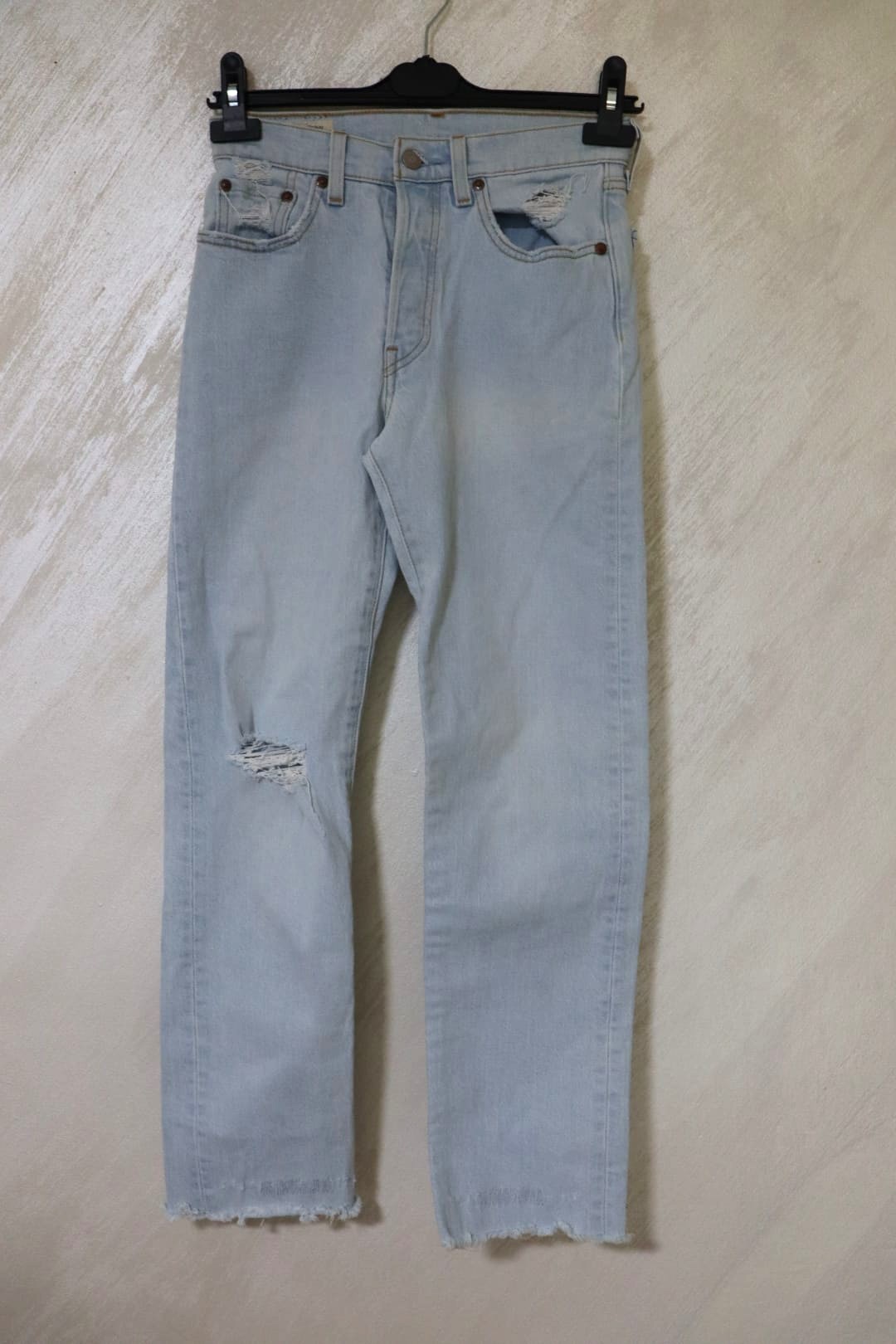 Levi’s 501 תכלת W24 Levi's - ליווייס יד שנייה בנמיז - Nemyz