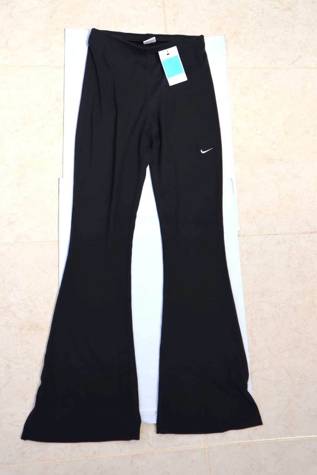 מכנס Nike Flare שחור Nike - נייקי יד שנייה בנמיז - Nemyz