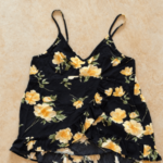 גופיה שחורה פרחונית American Eagle – אמריקן איגל יד שנייה בנמיז - Nemyz