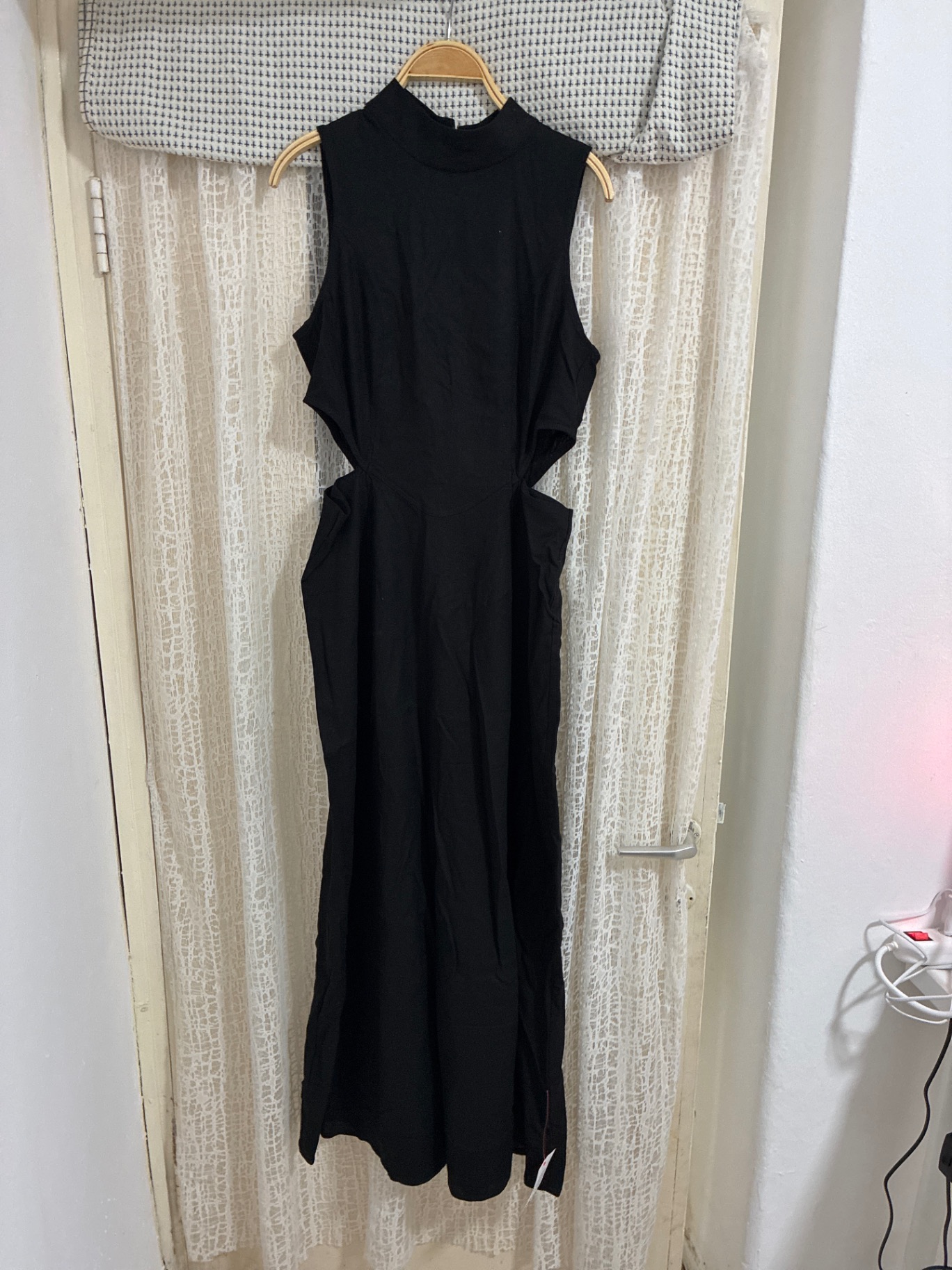 שמלת מקסי שחורה Asos – אסוס יד שנייה בנמיז - Nemyz