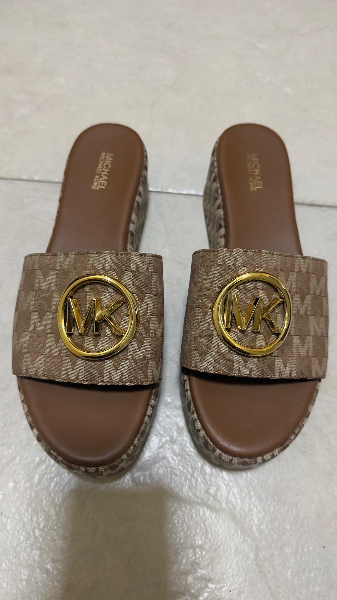 ‏כפכפים מייקל קורס – Michael Kors יד שנייה בנמיז - Nemyz