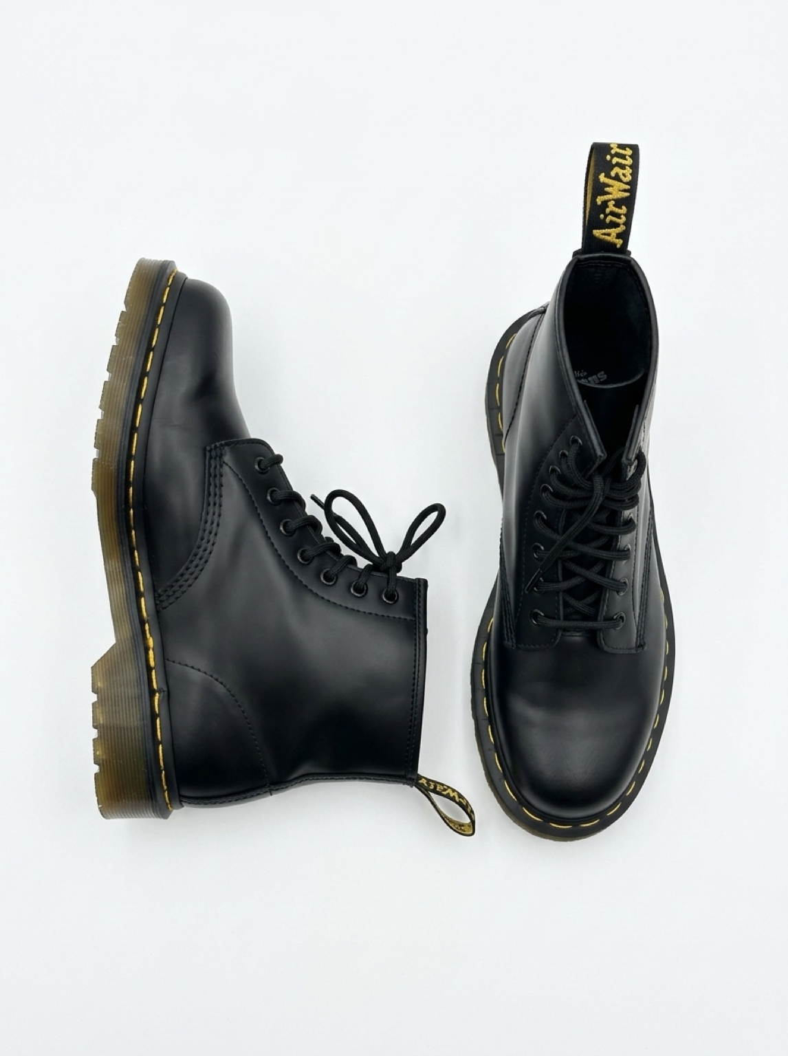 מגפי ד״ר מרטינס חדש Dr. Martens - ד"ר מרטינס יד שנייה בנמיז - Nemyz