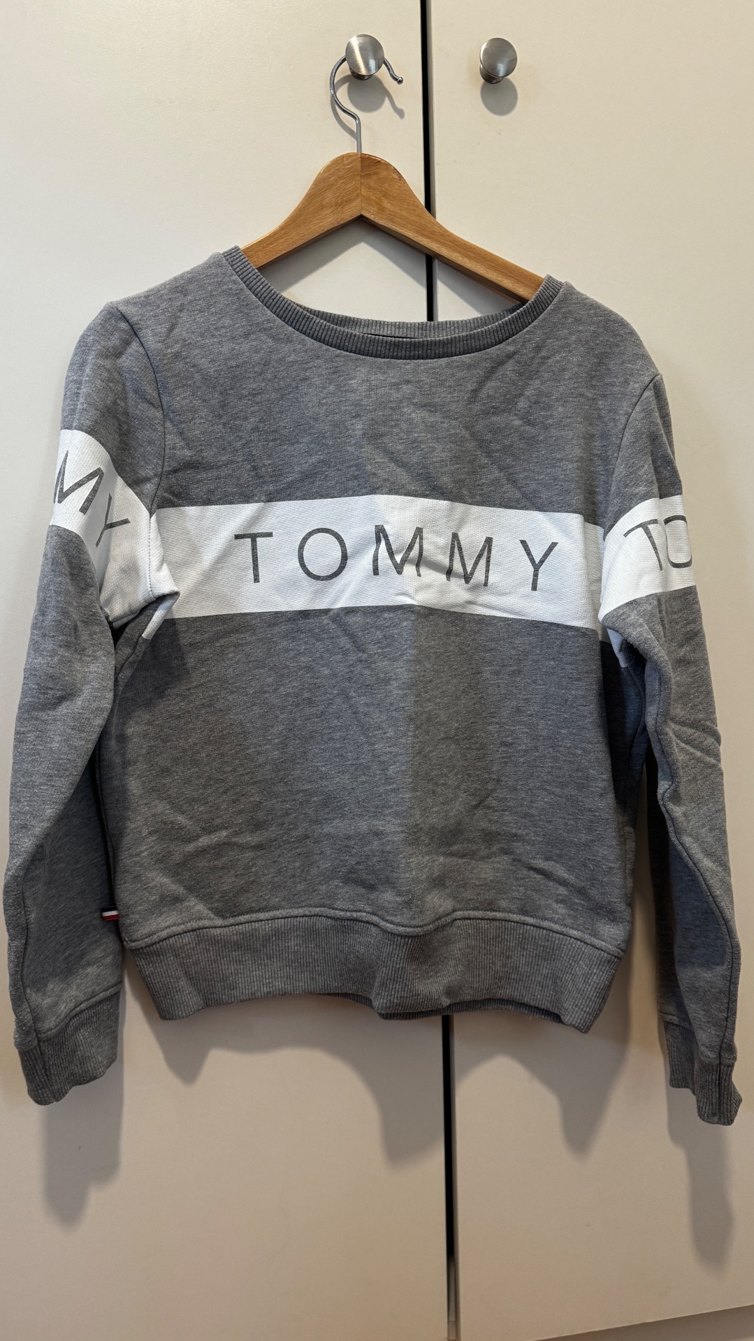 קפוצ׳ון פוטר Tommy Tommy Hilfiger - טומי הילפיגר יד שנייה בנמיז - Nemyz