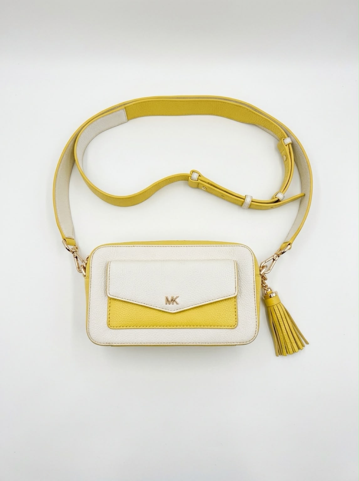תיק מושלם ליום יום מייקל קורס – Michael Kors יד שנייה בנמיז - Nemyz