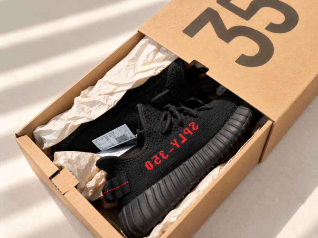 נעל שחורהYeezy Boost Adidas Yeezy – אדידס ייזי יד שנייה בנמיז - Nemyz