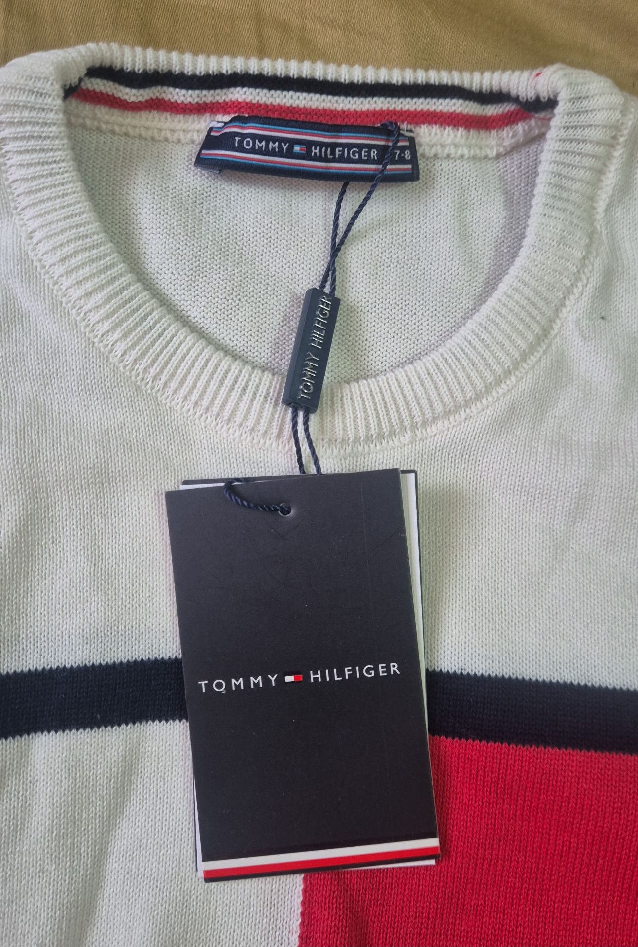 סריג לגיל 7-8 Tommy Hilfiger - טומי הילפיגר יד שנייה בנמיז - Nemyz
