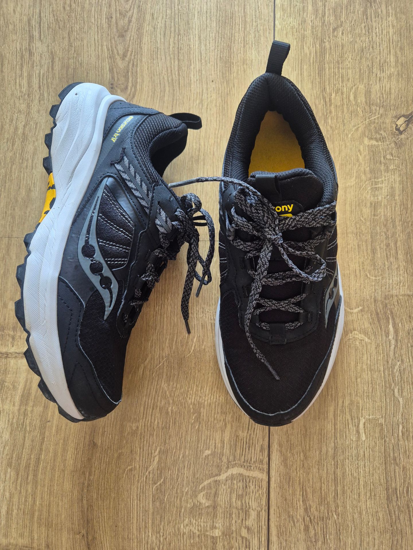 נעלי Saucony SAUCONY - סאקוני יד שנייה בנמיז - Nemyz