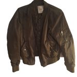 מעיל ניילון צבע זית Pull & Bear - פול אנד בר יד שנייה בנמיז - Nemyz