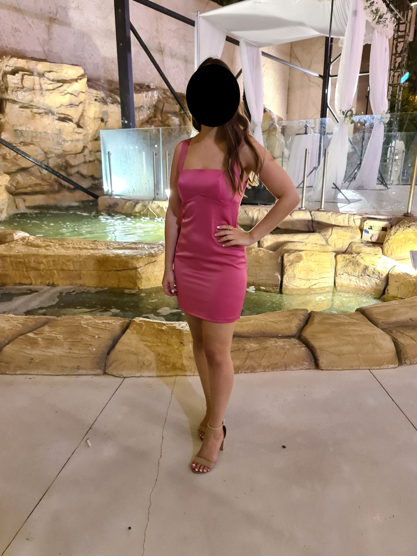 שמלת ערב – ורוד לוהט NastyGal יד שנייה בנמיז - Nemyz