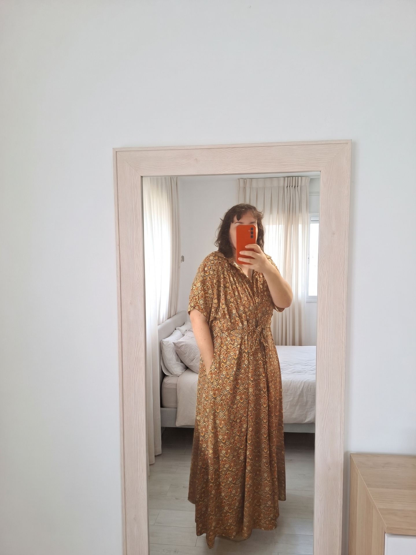 שמלה queensize Queen size יד שנייה בנמיז - Nemyz